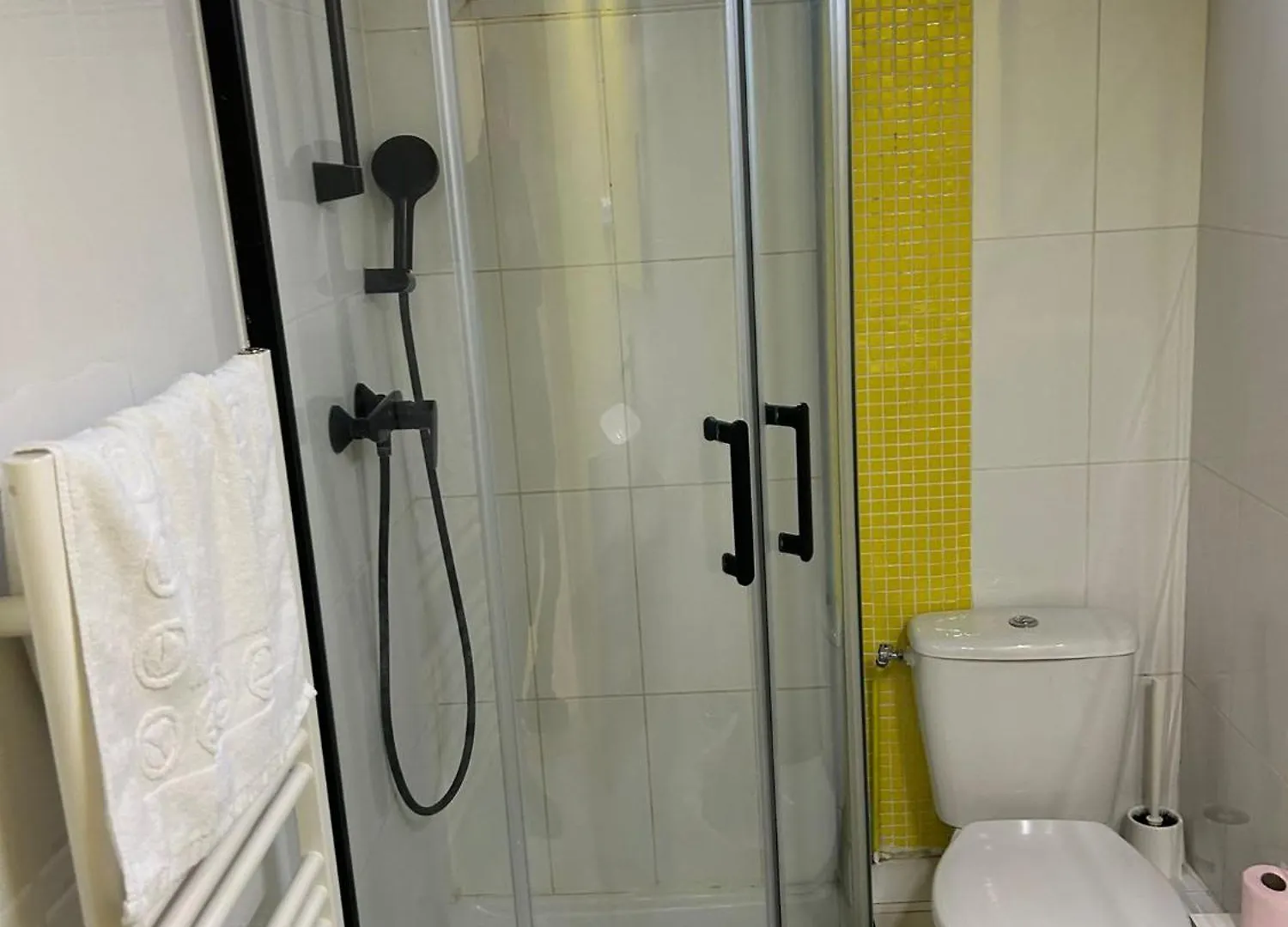 Modern Apartment - Batignolles Paris
